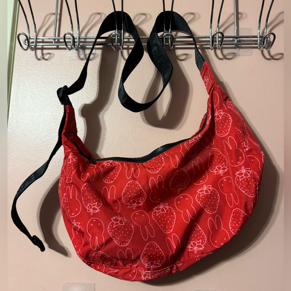 BAGGU & MIFFY UO Exclusive Medium Nylon Crescent Bag NWT